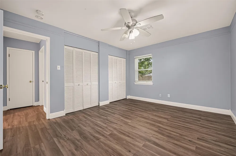 114 E Wildwinn Drive Alvin, TX 77511