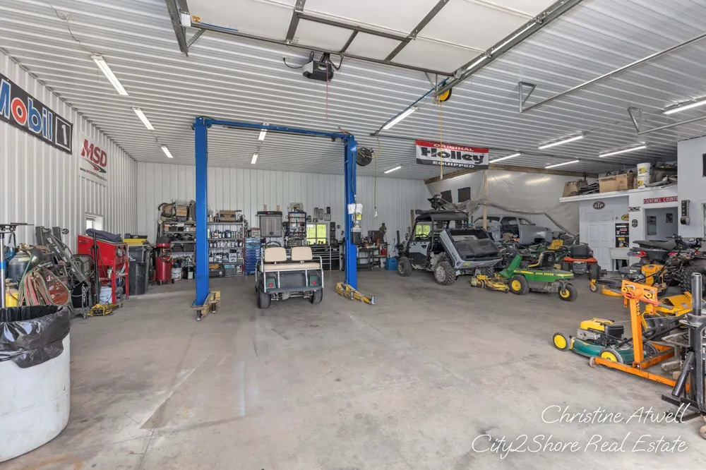 2908 Huddle Road Lake Odessa, MI 48849