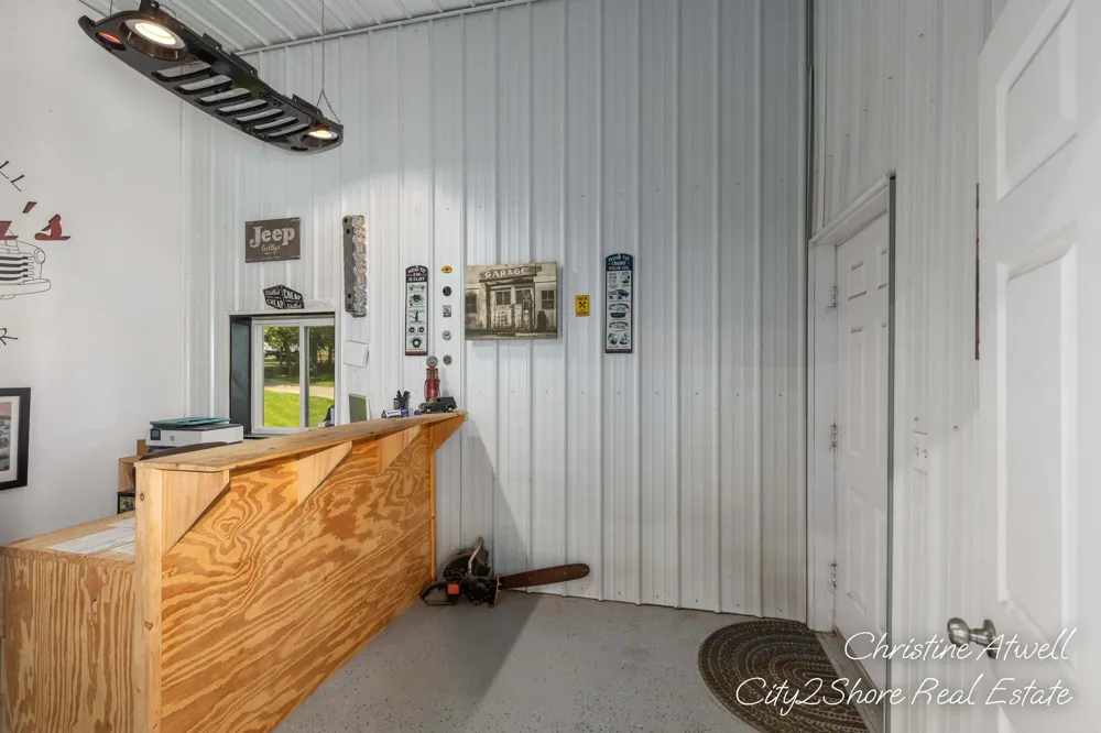 2908 Huddle Road Lake Odessa, MI 48849