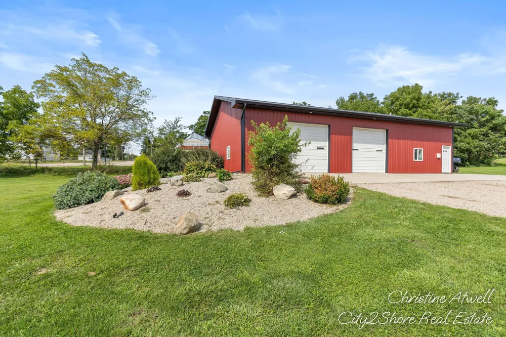 2908 Huddle Road Lake Odessa, MI 48849