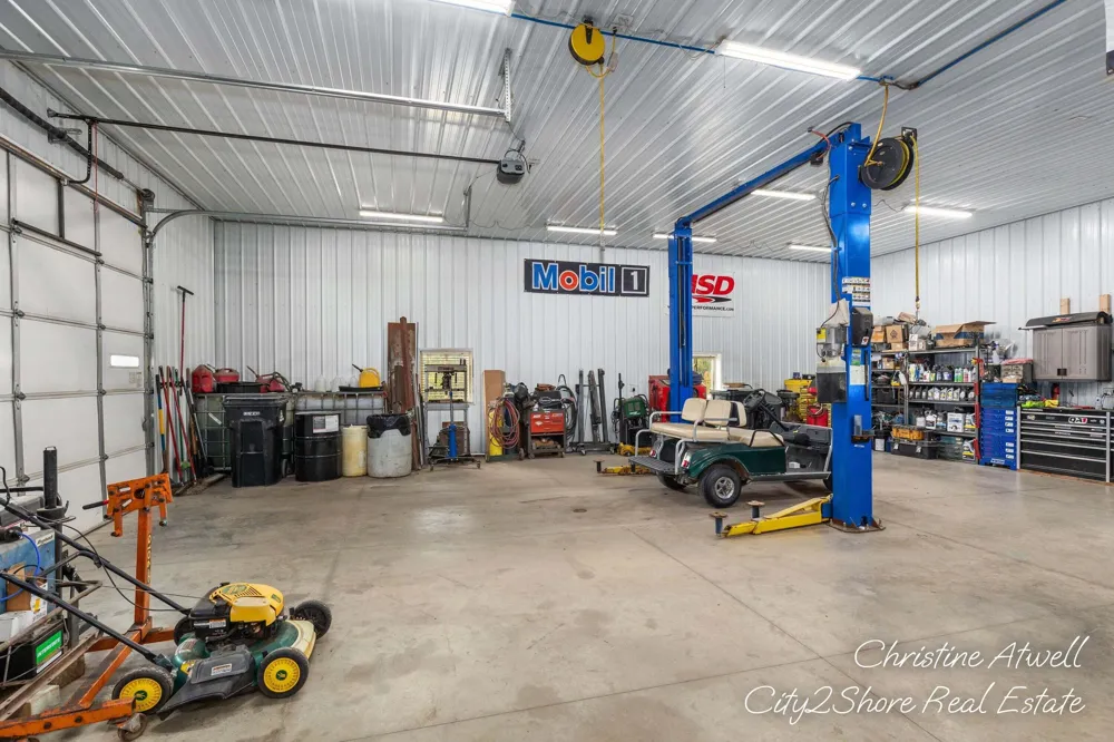 2908 Huddle Road Lake Odessa, MI 48849