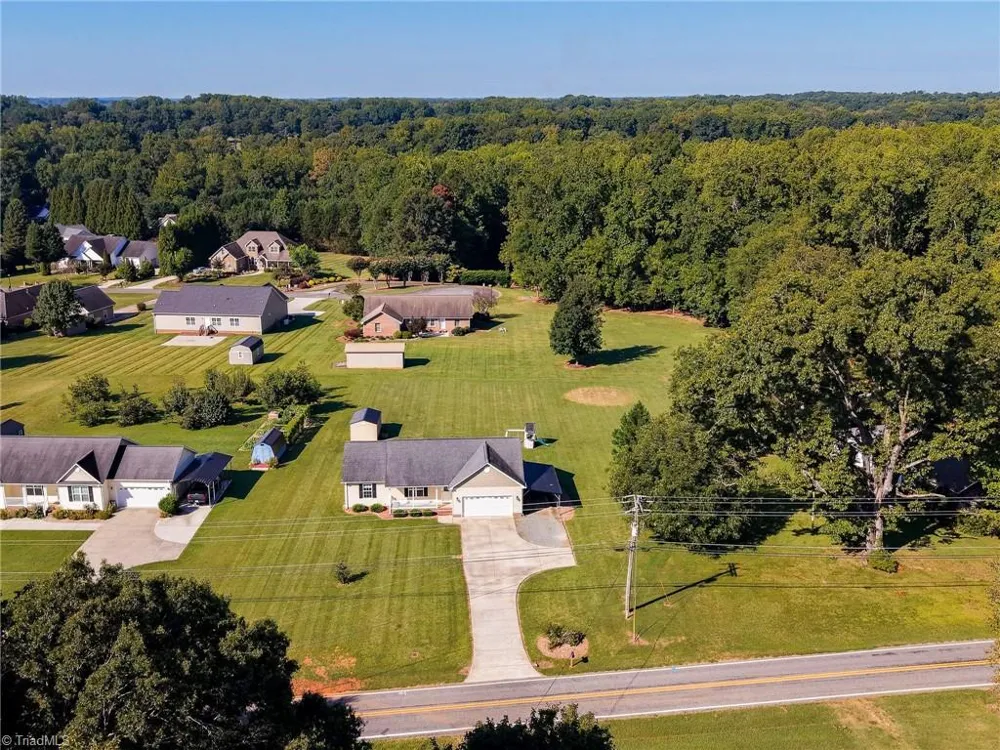 945 Tussey Road Lexington, NC 27295