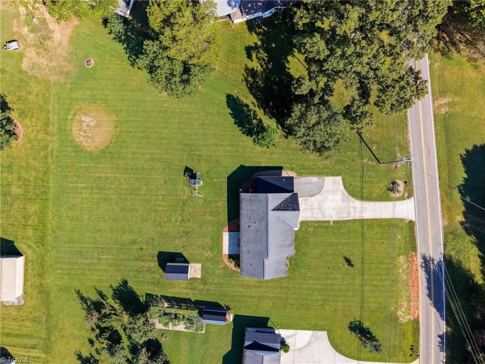 945 Tussey Road Lexington, NC 27295