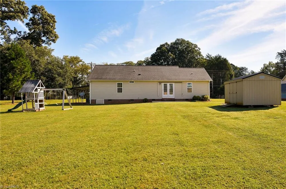 945 Tussey Road Lexington, NC 27295