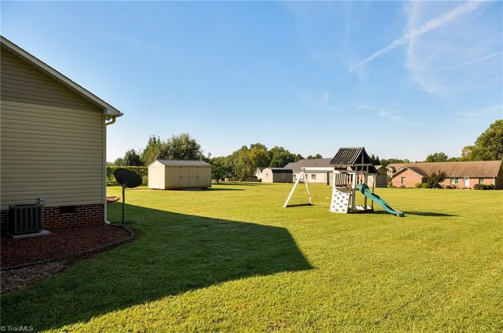 945 Tussey Road Lexington, NC 27295