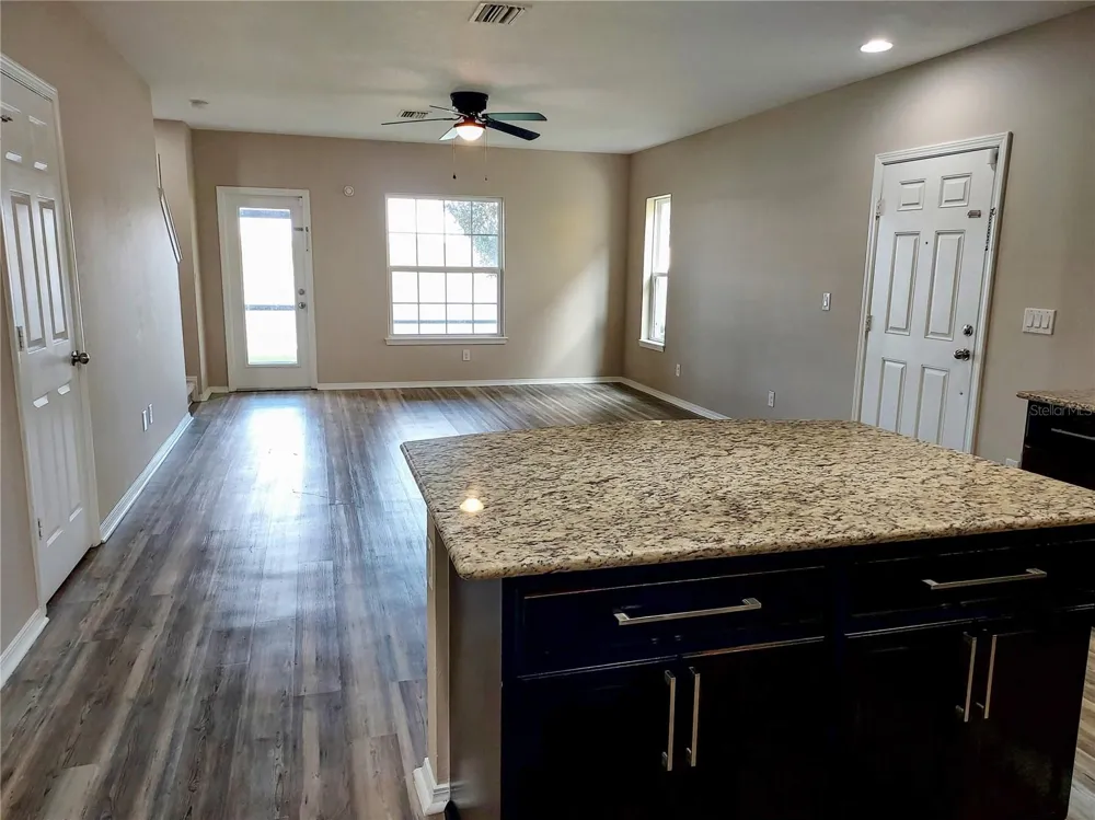 4743 SOMERSET HILL LANE Riverview, FL 33578