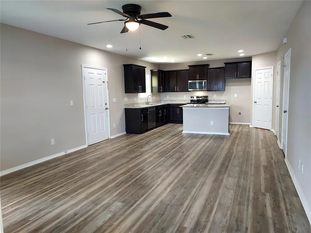 4743 SOMERSET HILL LANE Riverview, FL 33578