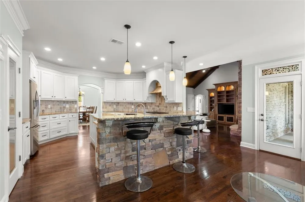 101 Bree Lane Canton, GA 30114
