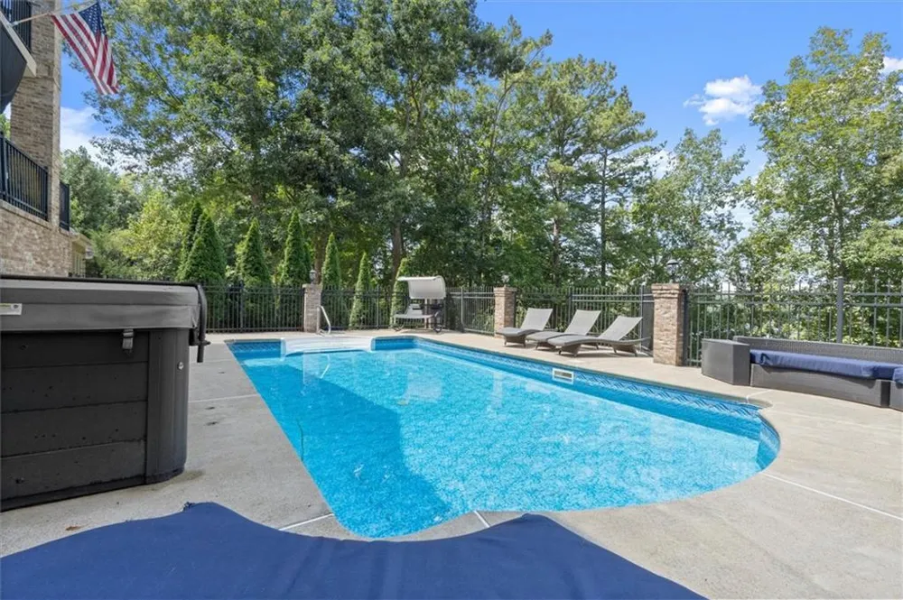 101 Bree Lane Canton, GA 30114