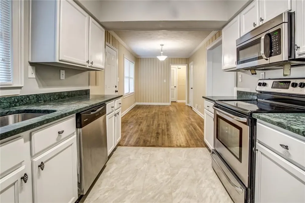 2987 Belvedere Lane Decatur, GA 30032