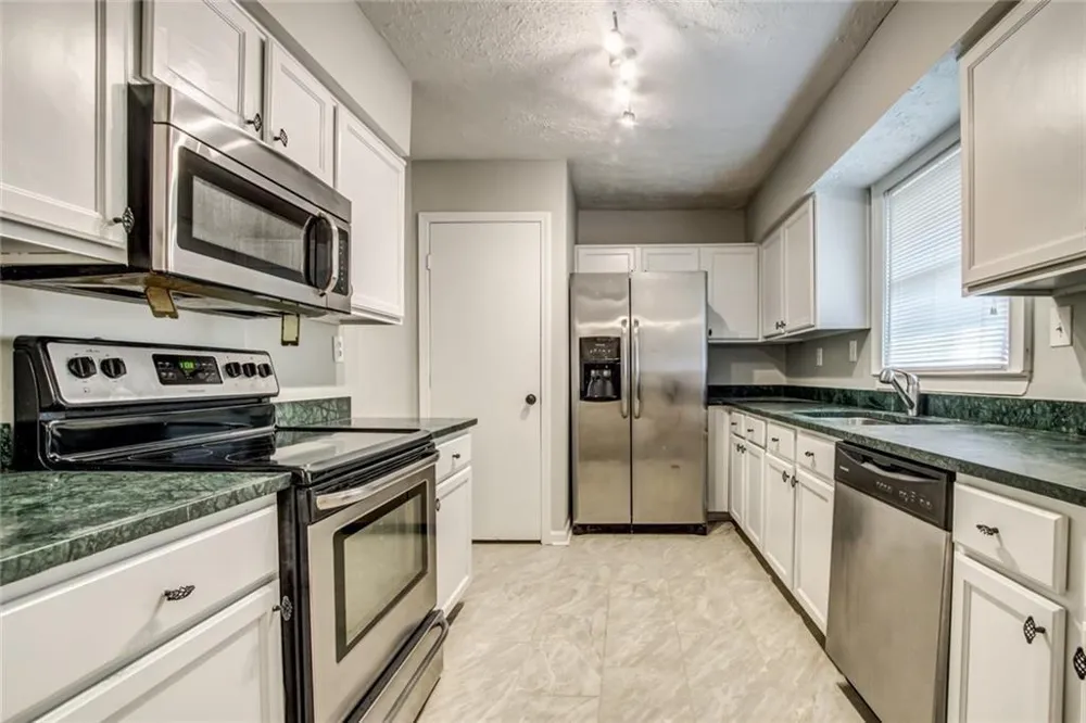 2987 Belvedere Lane Decatur, GA 30032