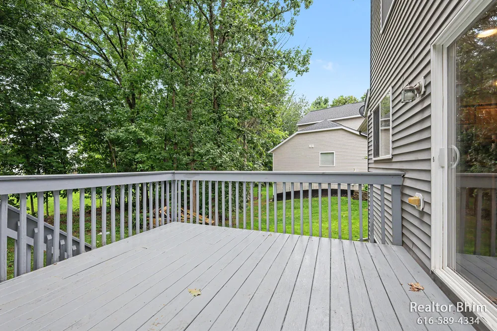 3689 Maple Hurst Drive SE Kentwood, MI 49512