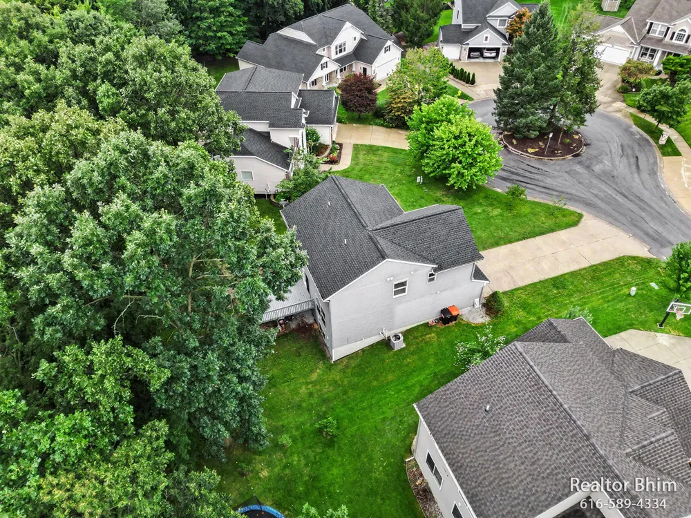 3689 Maple Hurst Drive SE Kentwood, MI 49512