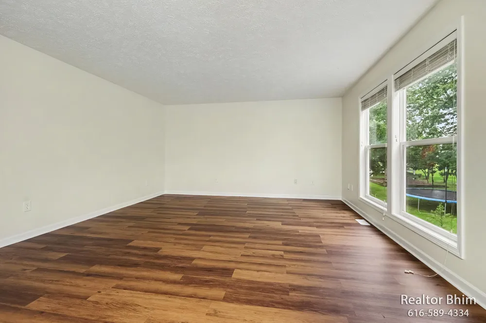 3689 Maple Hurst Drive SE Kentwood, MI 49512