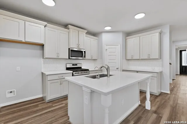 1239 LOMA RNCH New Braunfels, TX 78132