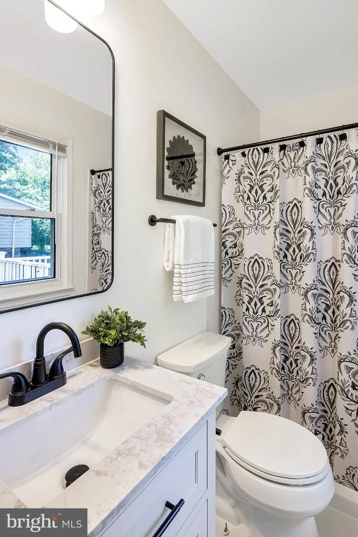 7223 ASHVIEW DRIVE Springfield, VA 22153