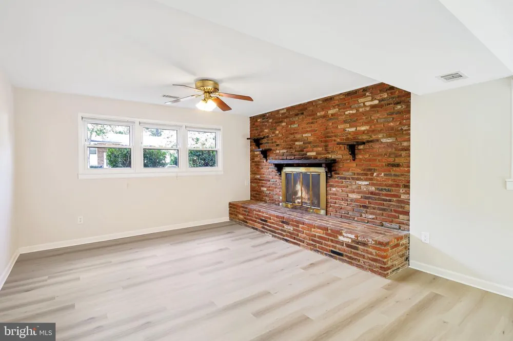7223 ASHVIEW DRIVE Springfield, VA 22153