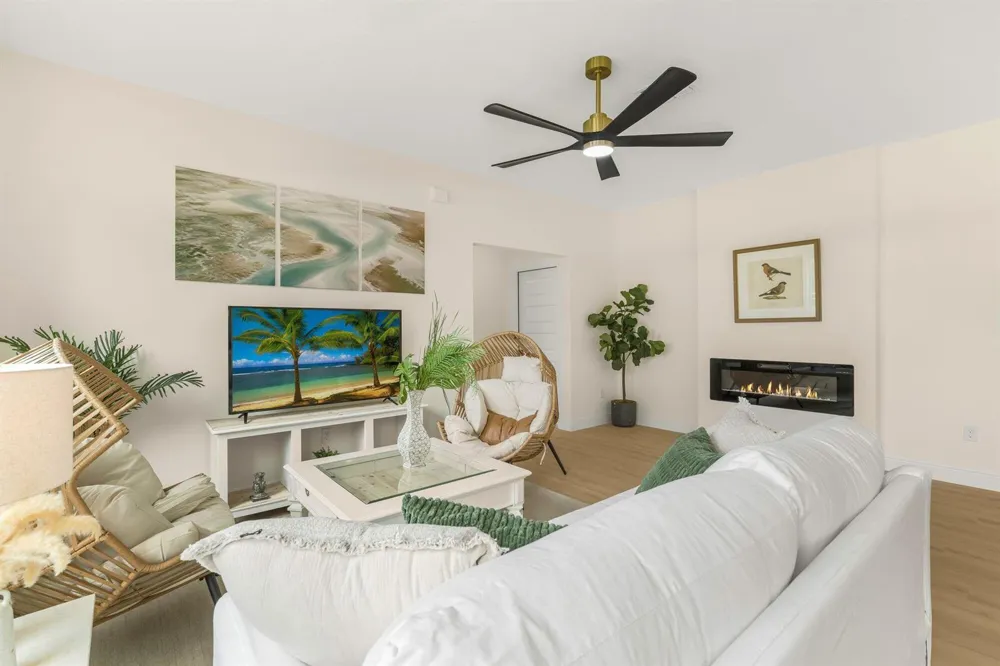 8116 100TH COURT Vero Beach, FL 32967