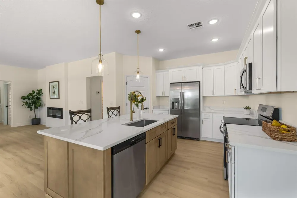 8116 100TH COURT Vero Beach, FL 32967