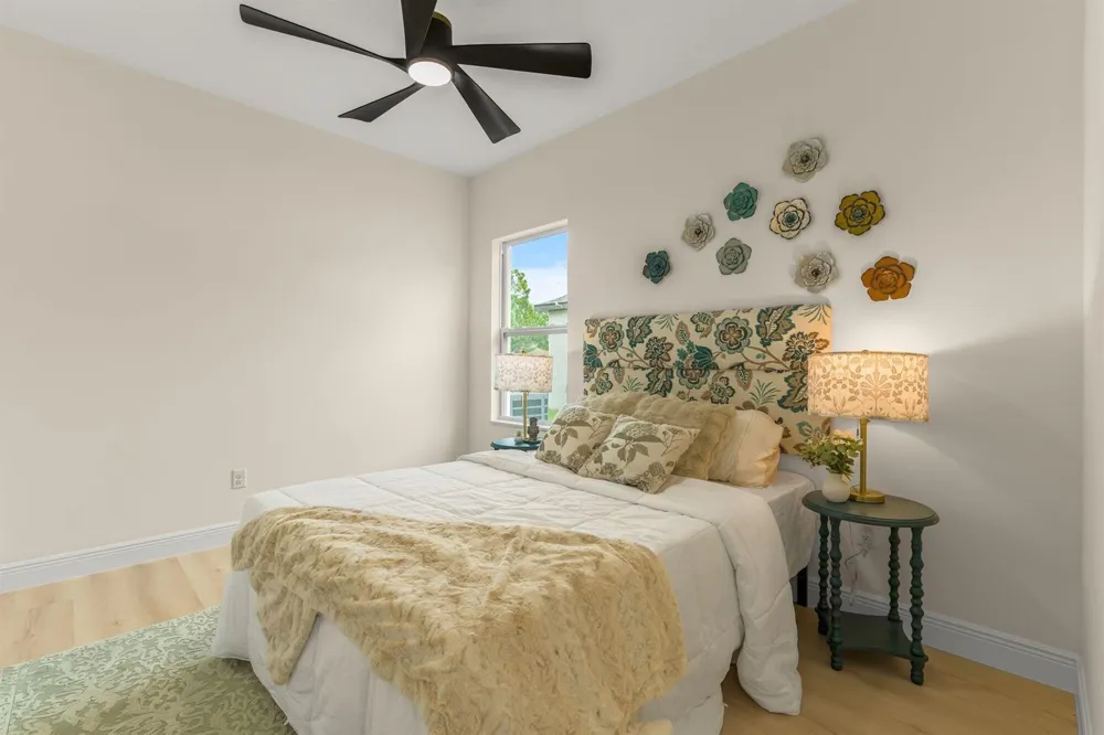 8116 100TH COURT Vero Beach, FL 32967