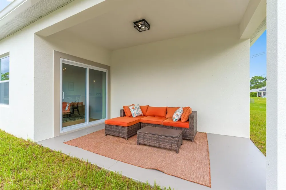 8116 100TH COURT Vero Beach, FL 32967