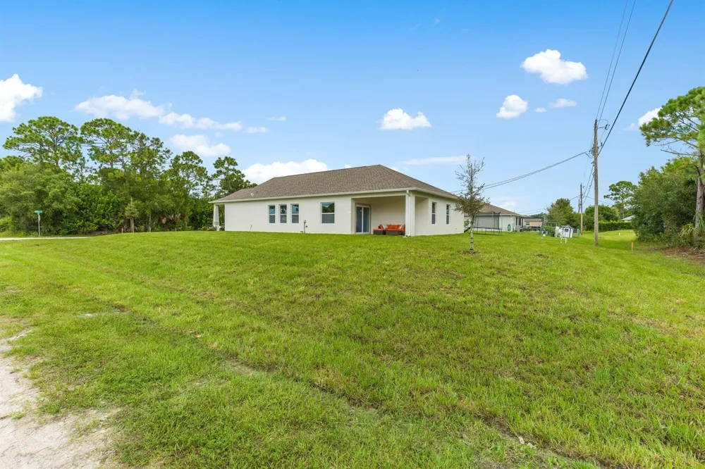 8116 100TH COURT Vero Beach, FL 32967