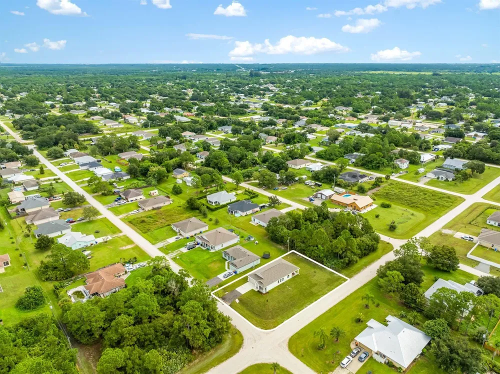 8116 100TH COURT Vero Beach, FL 32967