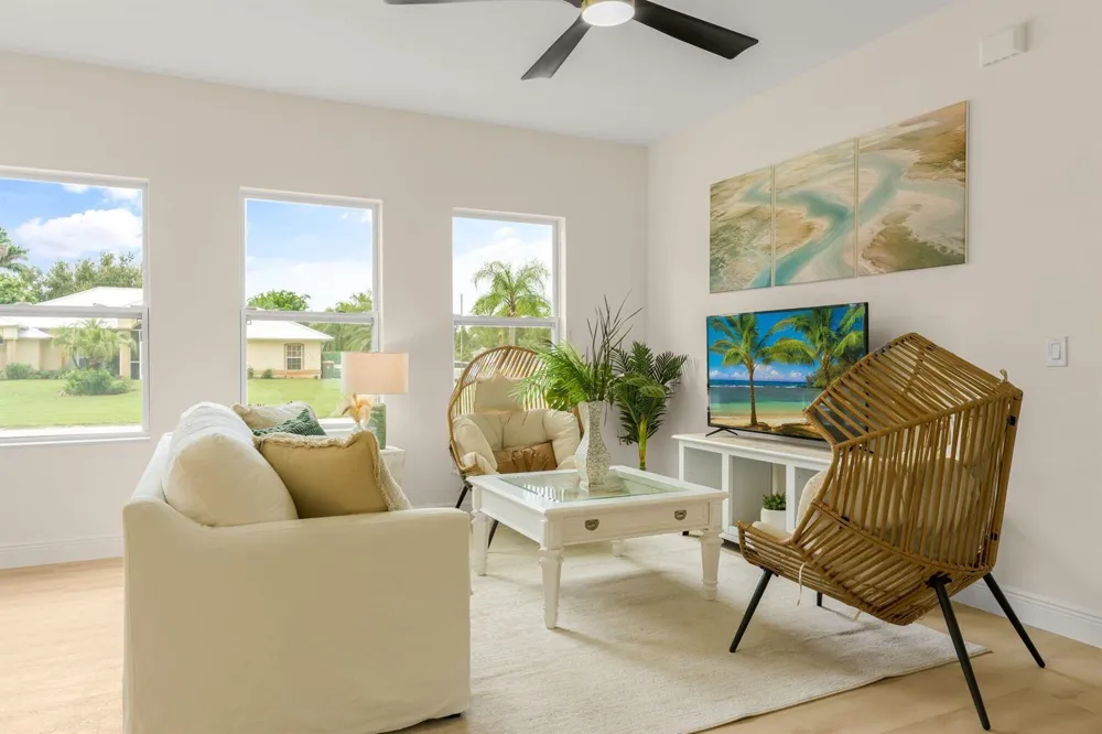 8116 100TH COURT Vero Beach, FL 32967