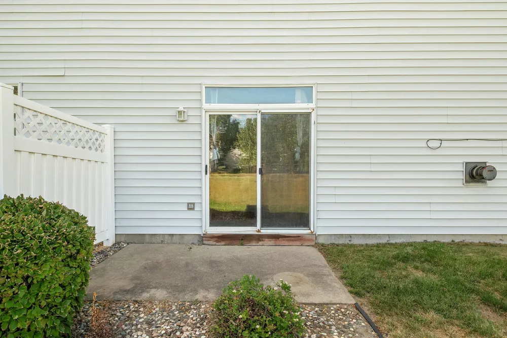 631 Roundhouse Street #2404 Shakopee, MN 55379