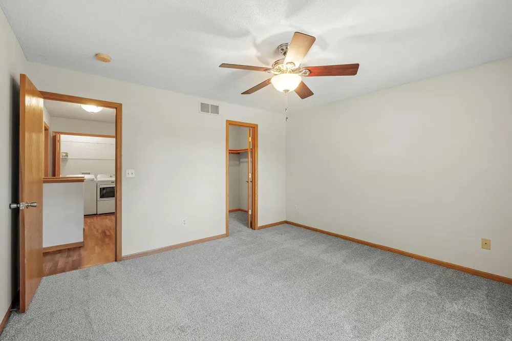 631 Roundhouse Street #2404 Shakopee, MN 55379