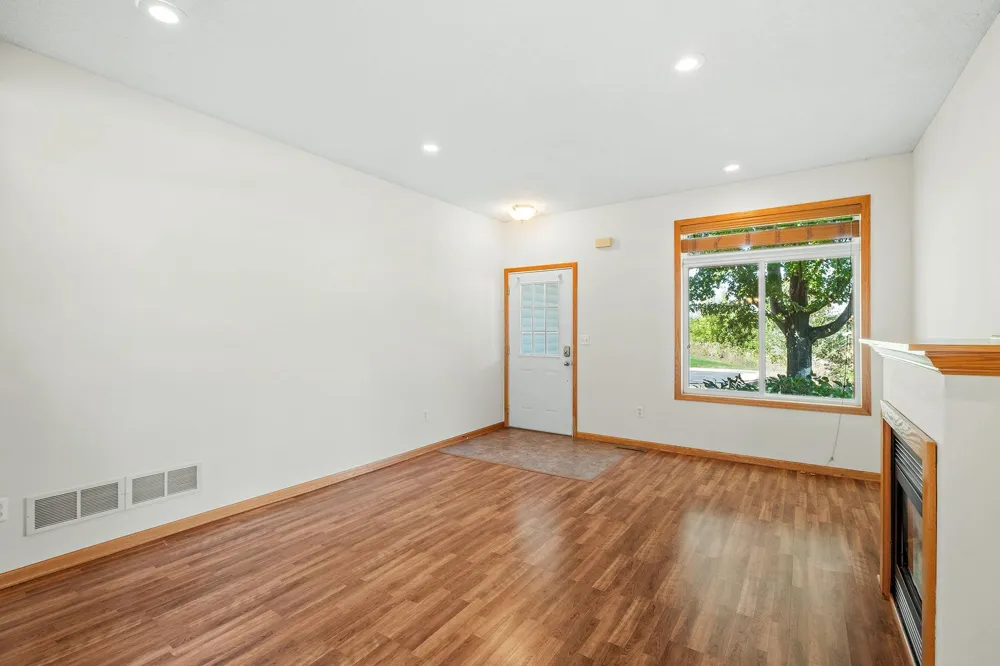 631 Roundhouse Street #2404 Shakopee, MN 55379