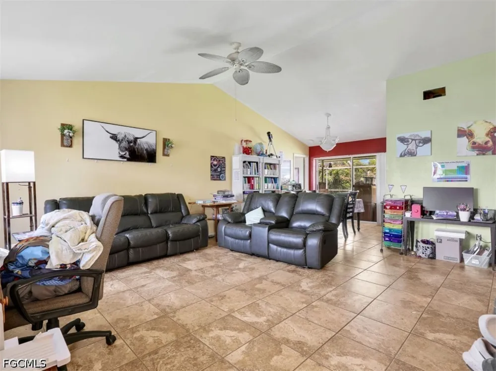 NE 9th Court Cape Coral, FL 33909