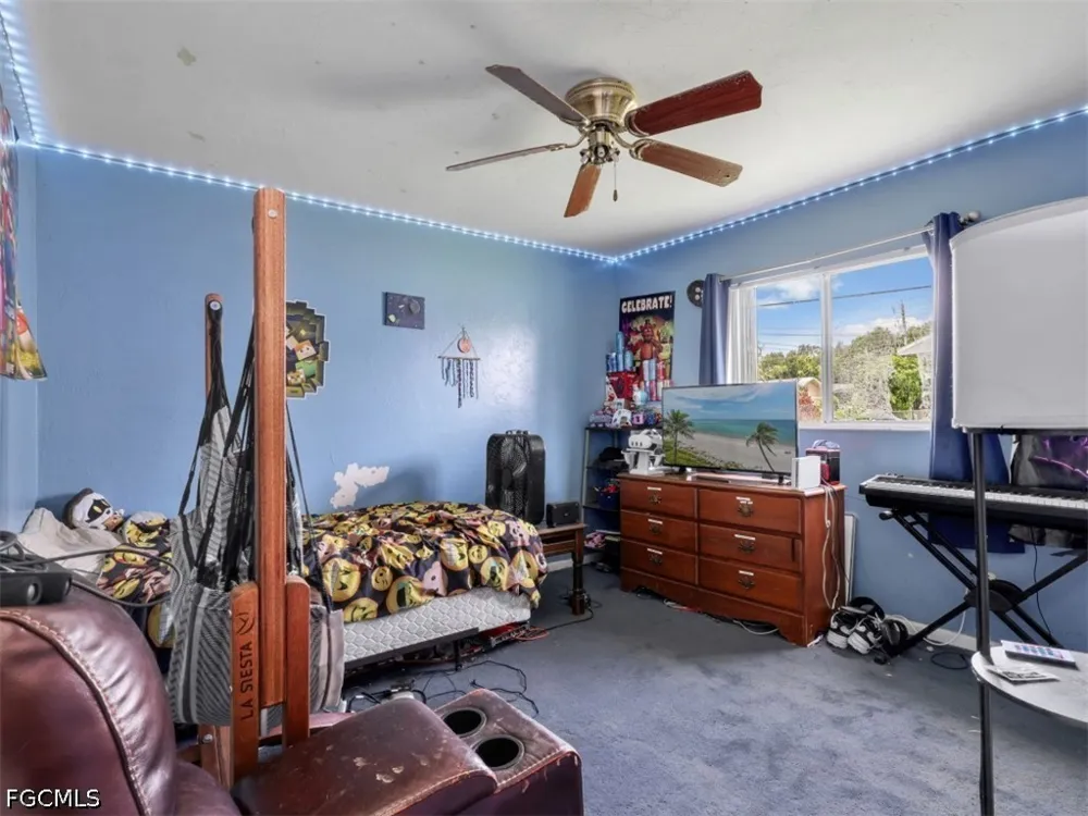 NE 9th Court Cape Coral, FL 33909