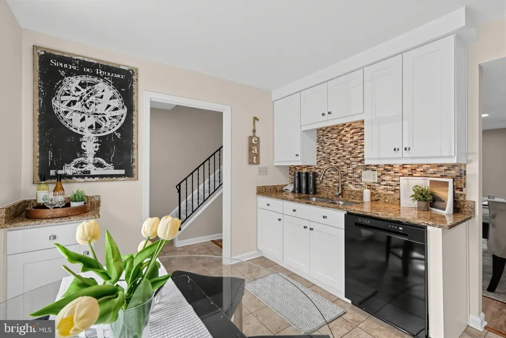 9901 MAPLE LEAF DRIVE Gaithersburg, MD 20886