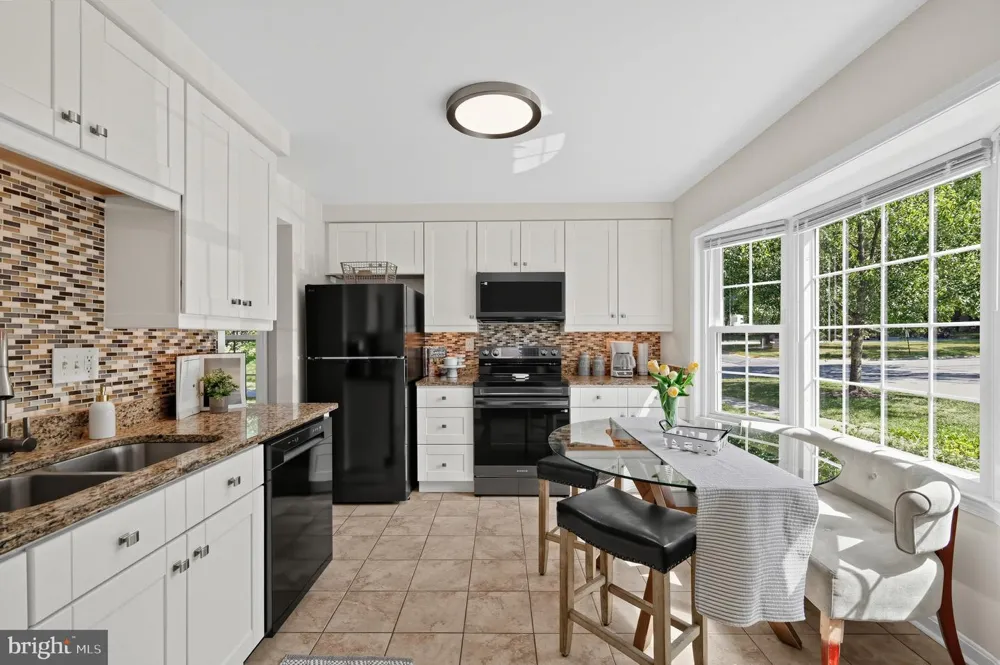 9901 MAPLE LEAF DRIVE Gaithersburg, MD 20886