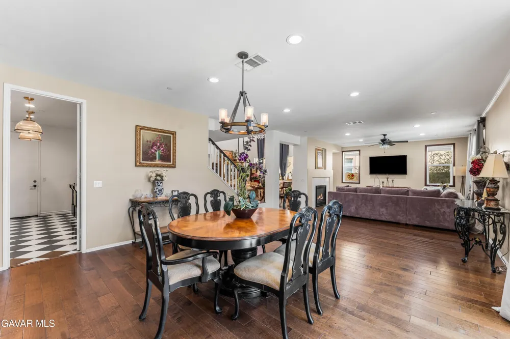 43904 Windrose Place Lancaster, CA 93536