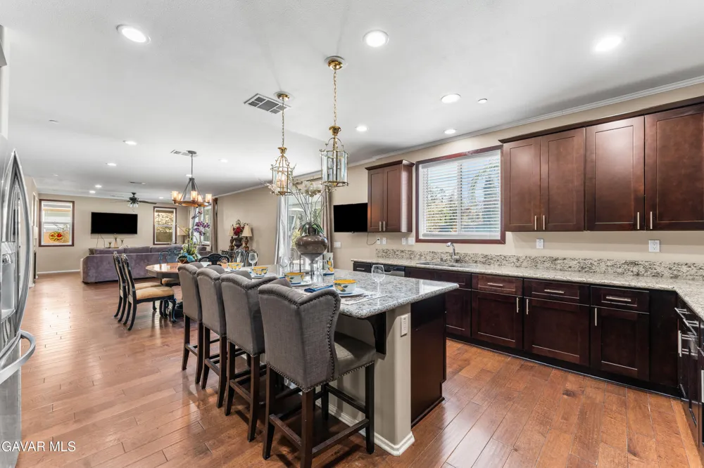 43904 Windrose Place Lancaster, CA 93536