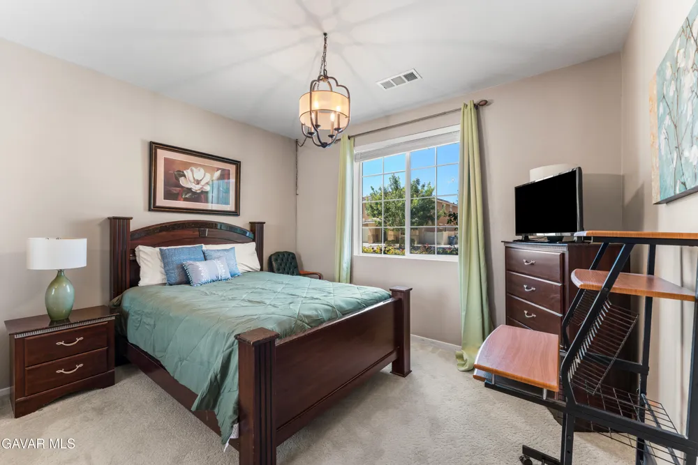 43904 Windrose Place Lancaster, CA 93536