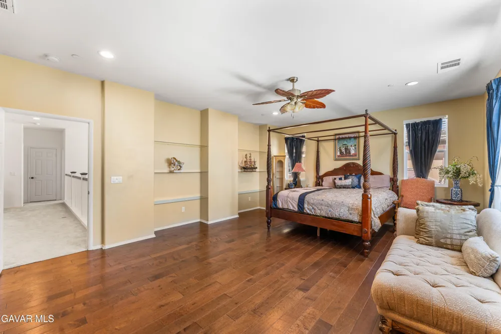 43904 Windrose Place Lancaster, CA 93536