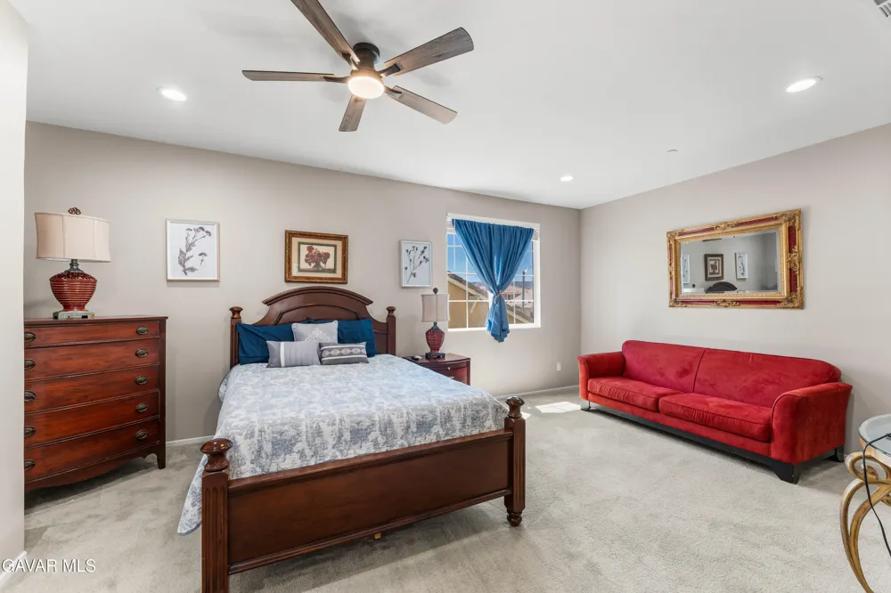 43904 Windrose Place Lancaster, CA 93536