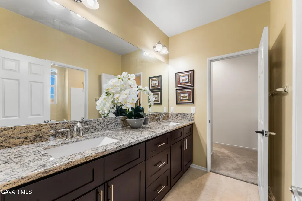 43904 Windrose Place Lancaster, CA 93536