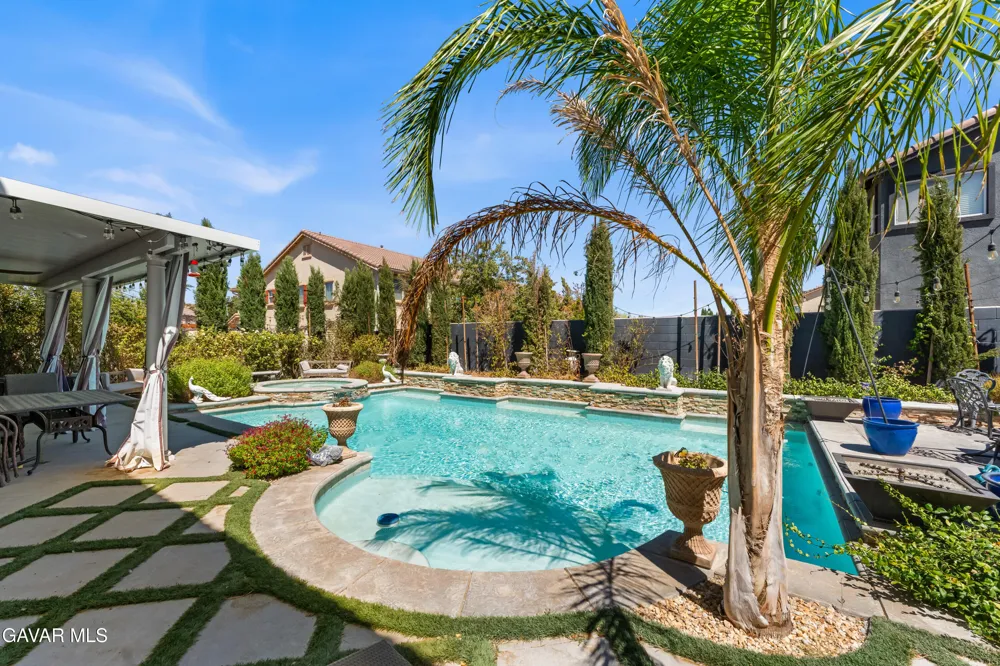 43904 Windrose Place Lancaster, CA 93536
