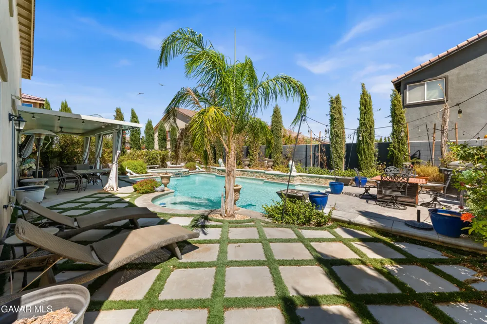 43904 Windrose Place Lancaster, CA 93536