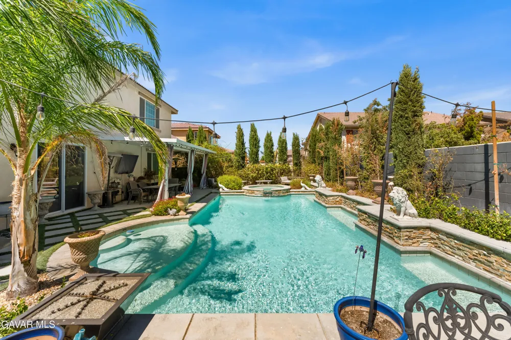 43904 Windrose Place Lancaster, CA 93536