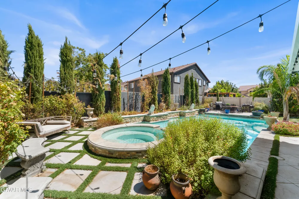 43904 Windrose Place Lancaster, CA 93536