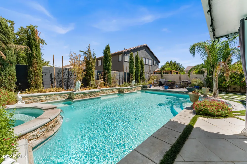 43904 Windrose Place Lancaster, CA 93536