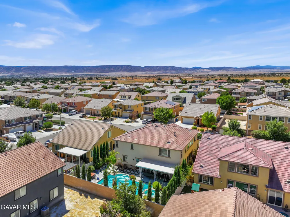 43904 Windrose Place Lancaster, CA 93536