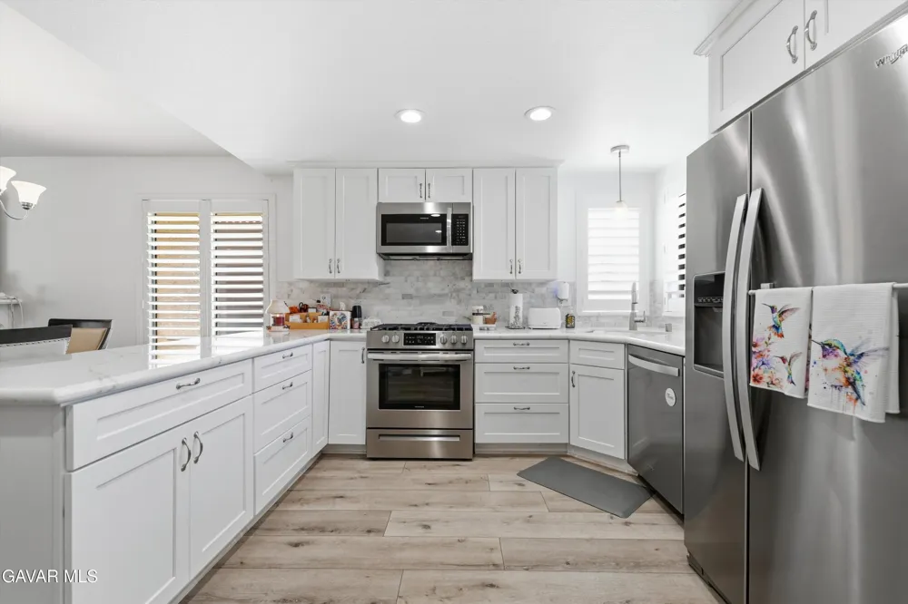 2124 El Domingo Circle #13 Lancaster, CA 93536