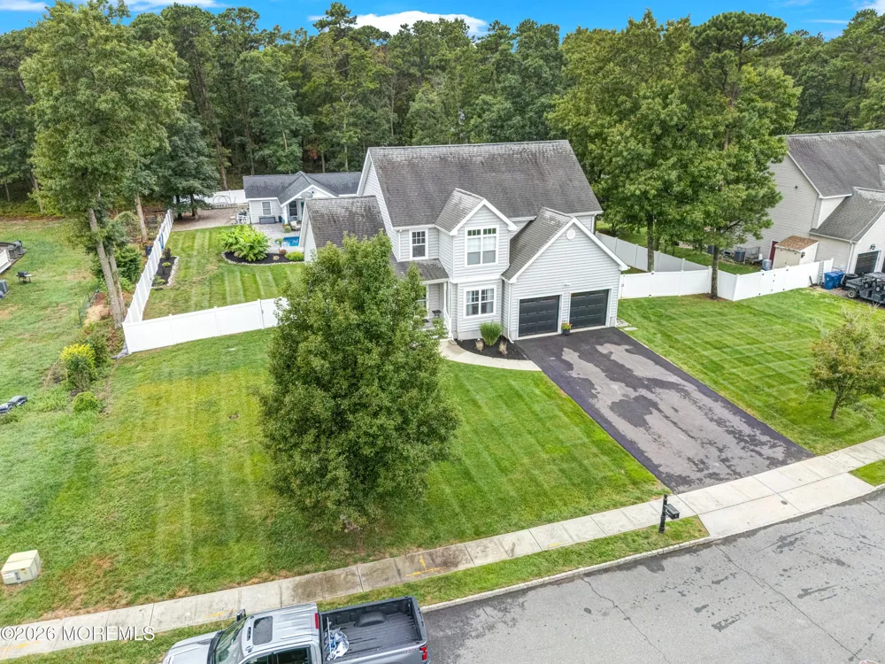 8 Edwards Court Little Egg Harbor, NJ 08087
