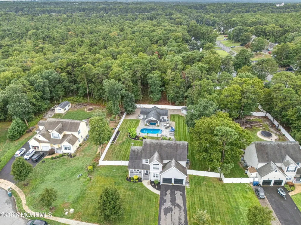 8 Edwards Court Little Egg Harbor, NJ 08087